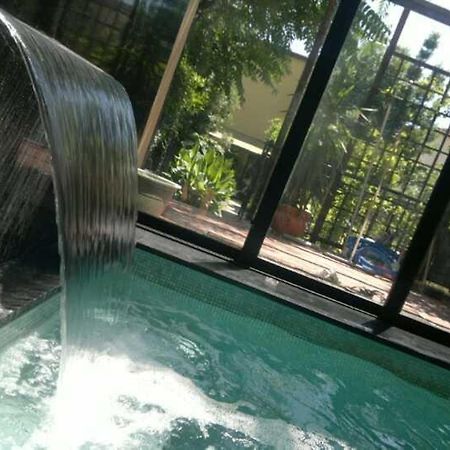 דירות פיזה La Casa Con Piscina Riscaldata Interna Anna Luxury Garden מראה חיצוני תמונה